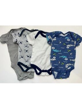 Various Brands • 4 Pack Baby Onesie Bundle 0-3 Months